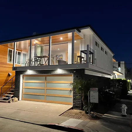 3 Bedroom Renovated Condo On Balboa Island